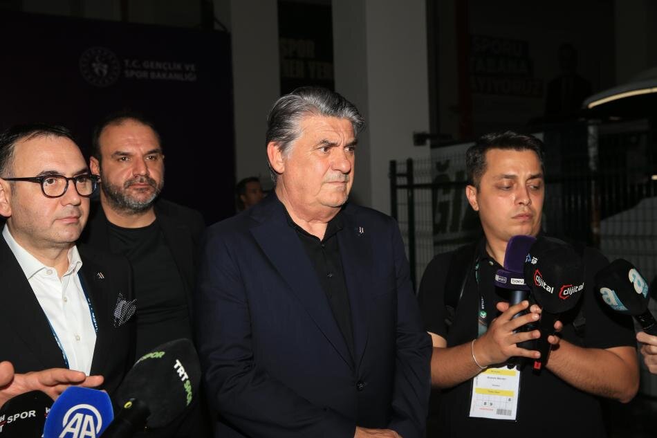 SERDAL ADALI, BE��KTA� BA�KANI