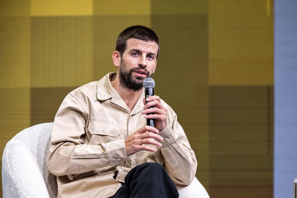 GERARD PIQUE: TEN�S ORGAN�ZASYONU VE ESPOR