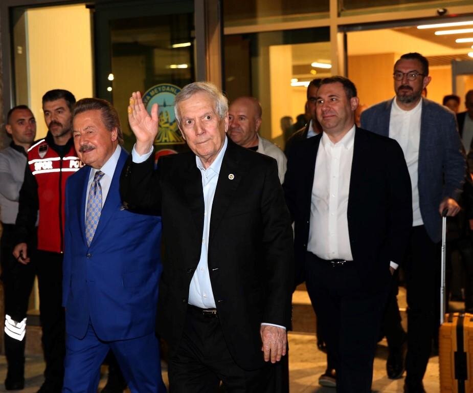 FENERBAH�E R�ZE'DE