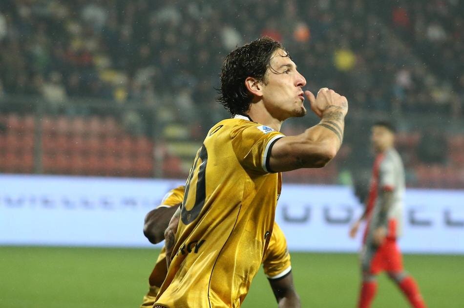 RAFAEL LEAO YORUMU