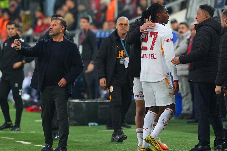 RAFAEL LEAO'NUN SAKATLI�I