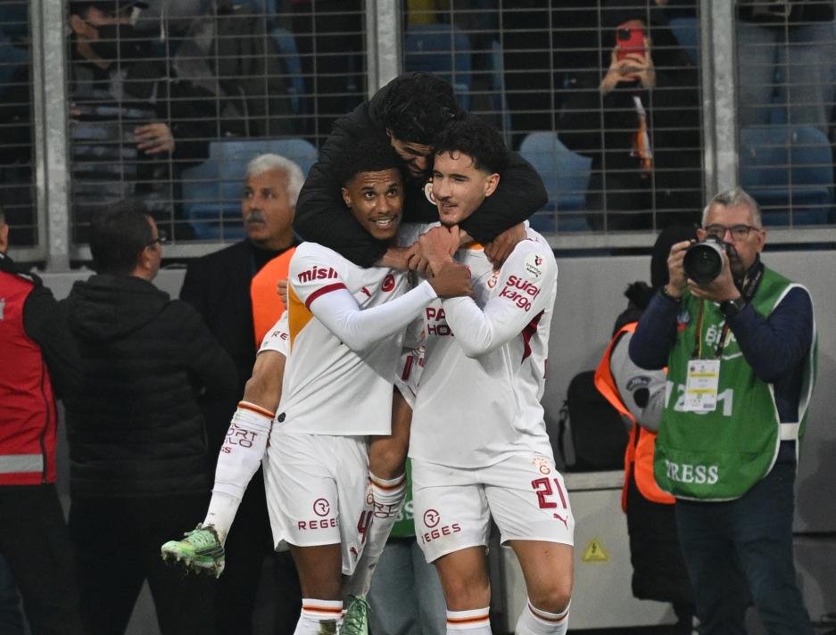 TUGAY KER�MO�LU YORUMLADI