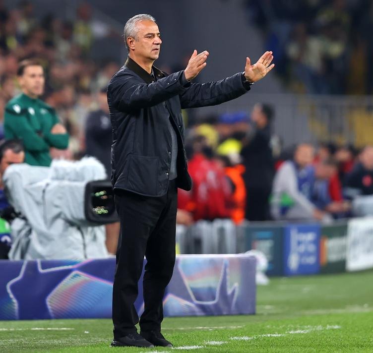 �SMA�L KARTAL'A TEPK�!