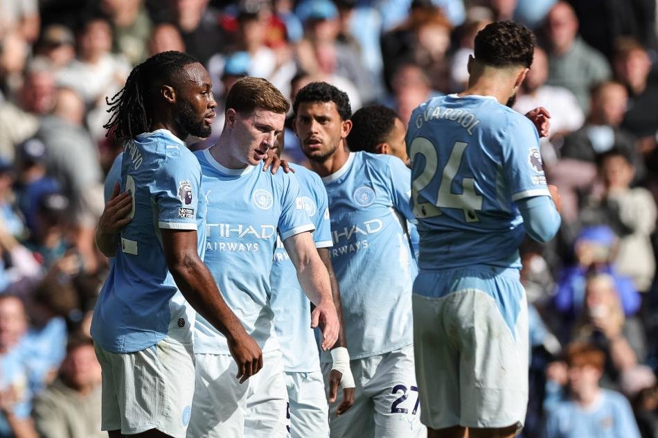 MANCHESTER CITY / Y�ZDE 82