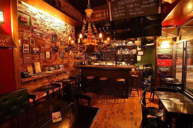 U2 Istanbul Irish Pub � Taksim (Puan: 4,7/5)
