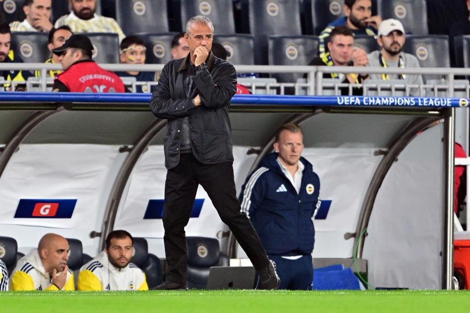 �SMA�L KARTAL'A TEPK�