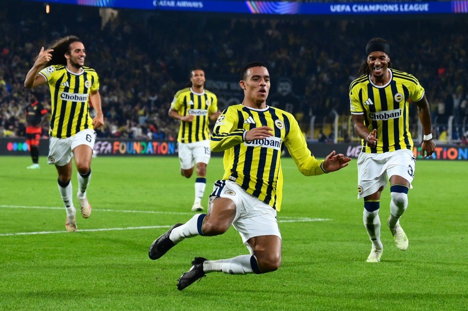 G.SARAY'A KAR�I DA 10 NUMARA
