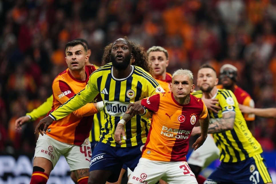 YAZARLARIN YORUMLARI