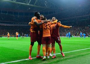 Galatasaray 4 Atti Gruptan Cikti