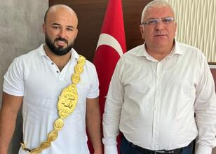 Orhan Okulu, altın kemerin ebedi sahibi olmak istiyor