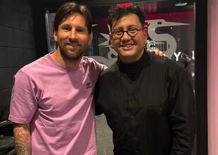 Refik Anadol, Messi'nin golünü sanata dönüştürdü, 1.8 Milyon dolara satıldı