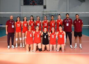 Kadın Voleybol Genç Milli Takımı'ndan final başarısı