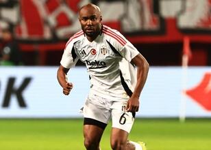 Beşiktaş 'kulüp bul' dedi, rest çekti: "Paramı verin"