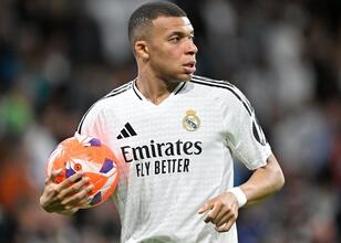 Kylian Mbappe'den "10" paylaşımı