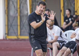 Emre Belözoğlu: "Takımımıza 6-7 oyuncu lazım"