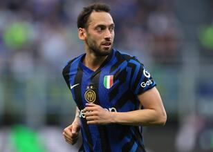Hakan Çalhanoğlu'ndan Ali Koç'a: "Sözümün arkasındayım"