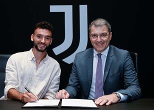 Juventus'tan sağ beke takviye