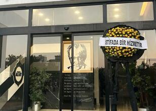 Altay taraftarlarından yönetime siyah çelenk!