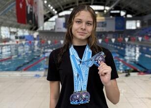 Milli yüzücü Derin Anbarlı'dan madalya hedefi!