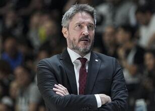 Galatasaray'da Pozzecco ile yola devam