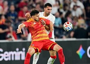 Eljif Elmas: 