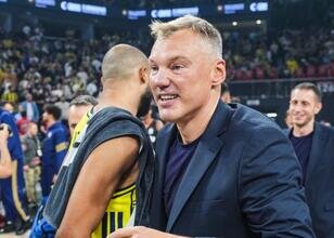 Sarunas Jasikevicius yönetiminde Fenerbahçe Cumhurbaşkanlığı Kupası'nı kazandı