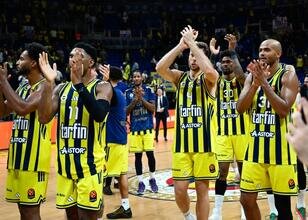 CANLI: Fenerbahçe Tarfin - Bayern Münih