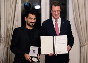 Galatasaraylı futbolcu İlkay Gündoğan'a büyük onur