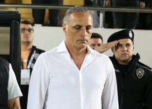 Mustafa Gürsel: "Sadece bir maç kazandık!"