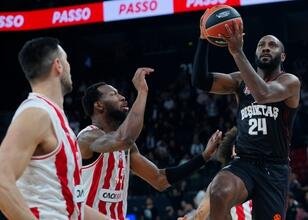 Beşiktaş evinde Olympiakos'a mağlup!