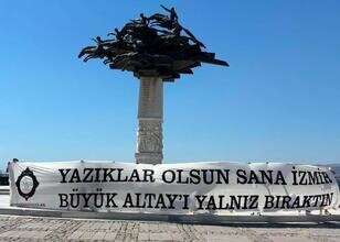 Altay'ın pankartı meydanlarda