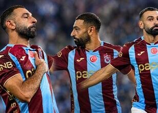 Yazarlardan Salah yorumları