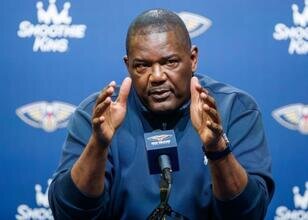 Dumars: "Pelicans için doğru takasları bulamadık"