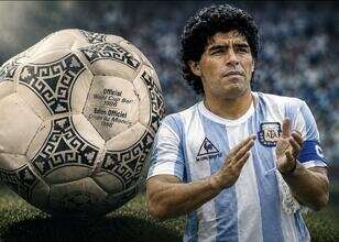 Maradona'nın "Tanrı'nın Eli" topu 3,35 milyon dolara satıldı