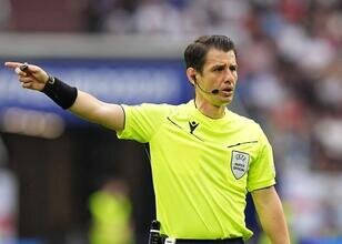 Halil Umut Meler'e dev derbide görev!