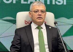 Konyaspor Başkanı Atiker'den hakem kararlarına tepki