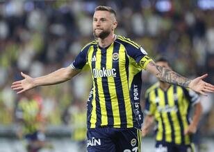 Domenico Tedesco'nun gözü sağlık ekibinde