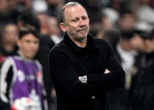 Süper Lig'de 18 takım, 35 farklı teknik direktörle çalıştı