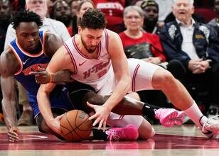 Rockets, Alperen ve Durant önderliğinde Knicks'i farklı geçti