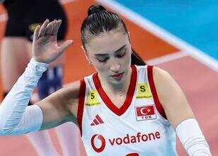Saliha Şahin: 'Sezonu İki Kupayla Kapatmanın Gururunu Yaşıyoruz'