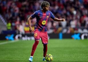 Giovanni van Bronckhorst: "Yamal'a tapıyorlar"