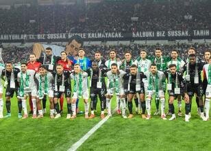 Konya'da Filistin'e dev destek: Tribünler bayraklarla donatıldı