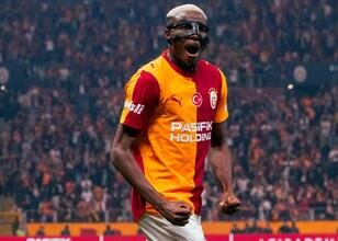 Victor Osimhen hız kesmedi!