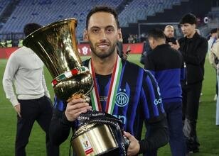 Hakan Çalhanoğlu'na Fenerbahçe mesajı: "Kapı her zaman açık"
