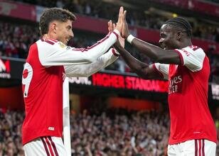 Son şampiyon Arsenal, üç golle üç puanı aldı