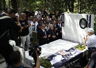 Beşiktaş'ta Süleyman Seba kabri başında anıldı