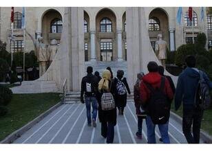 Üniversitelerde devam zorunluluğu kalktı mı?