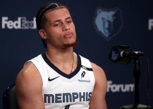 Memphis Grizzlies kadroda yer açmak için Walter Clayton Jr. ve Micah Peavy ile anlaşmayı sonlandırdı