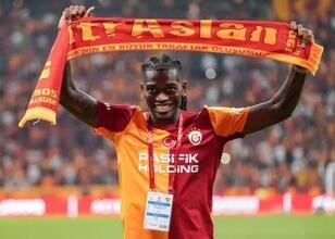 Galatasaray'da yıldız ve gençlik operasyonu