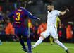 El Clasico'da sahada futbol, sokakta arbede!